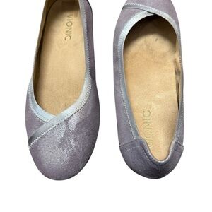 Vionic 7.5 MINT EUC worn a couple of times sparkly Women's Lavender Ballet Flats